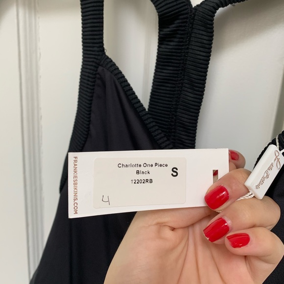 Frankie’s bikini - Picture 4 of 4